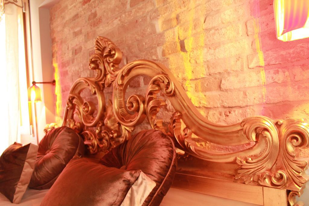 Rosso Charm B&B Venedik Oda fotoğraf