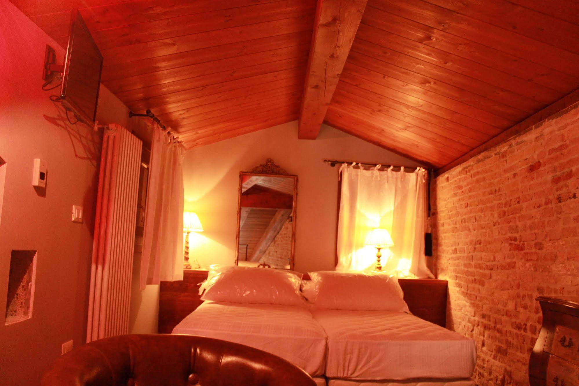 Rosso Charm B&B Venedik Dış mekan fotoğraf